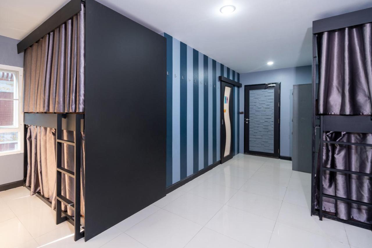 Black Pantera Hostel Patong Екстер'єр фото