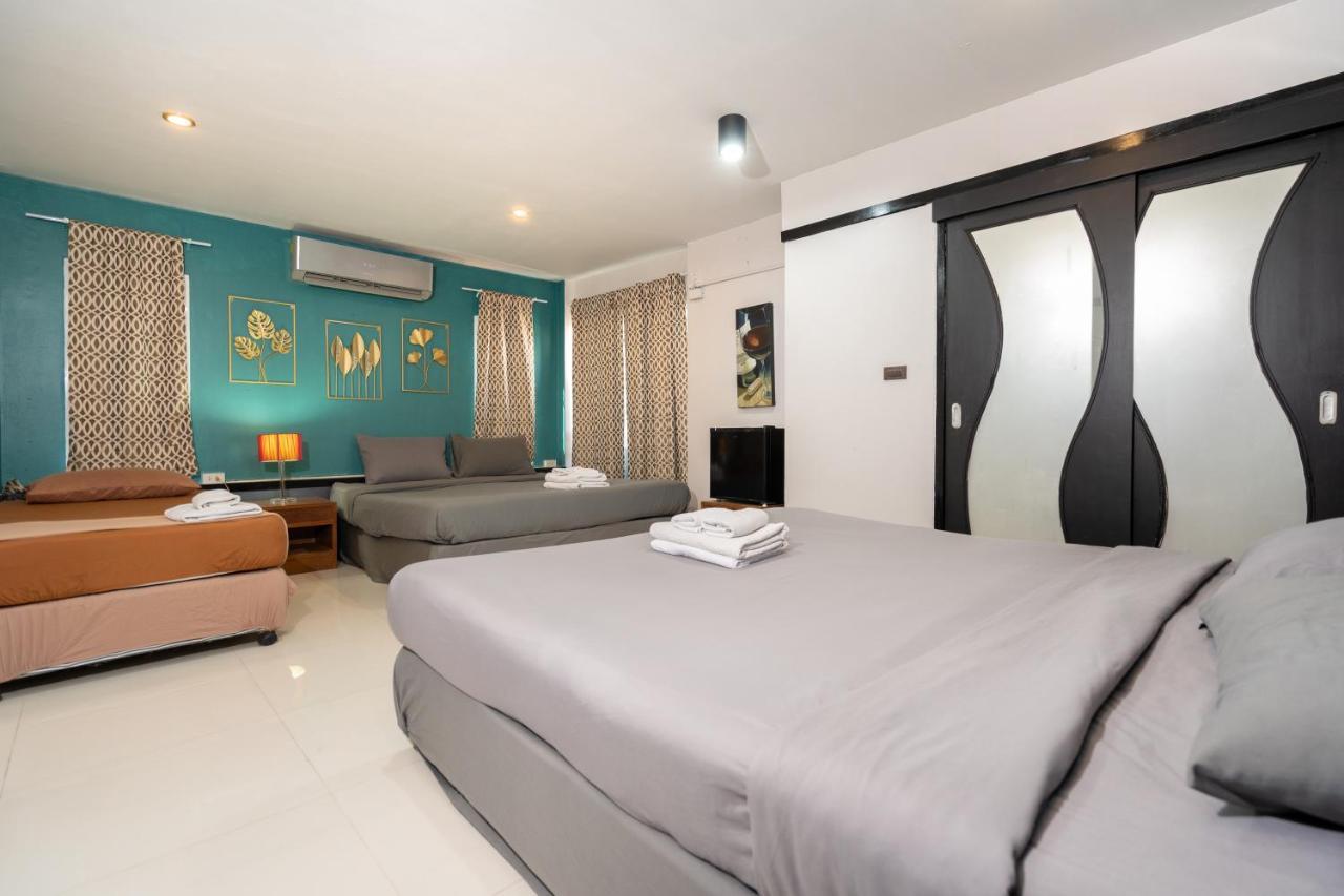 Black Pantera Hostel Patong Екстер'єр фото