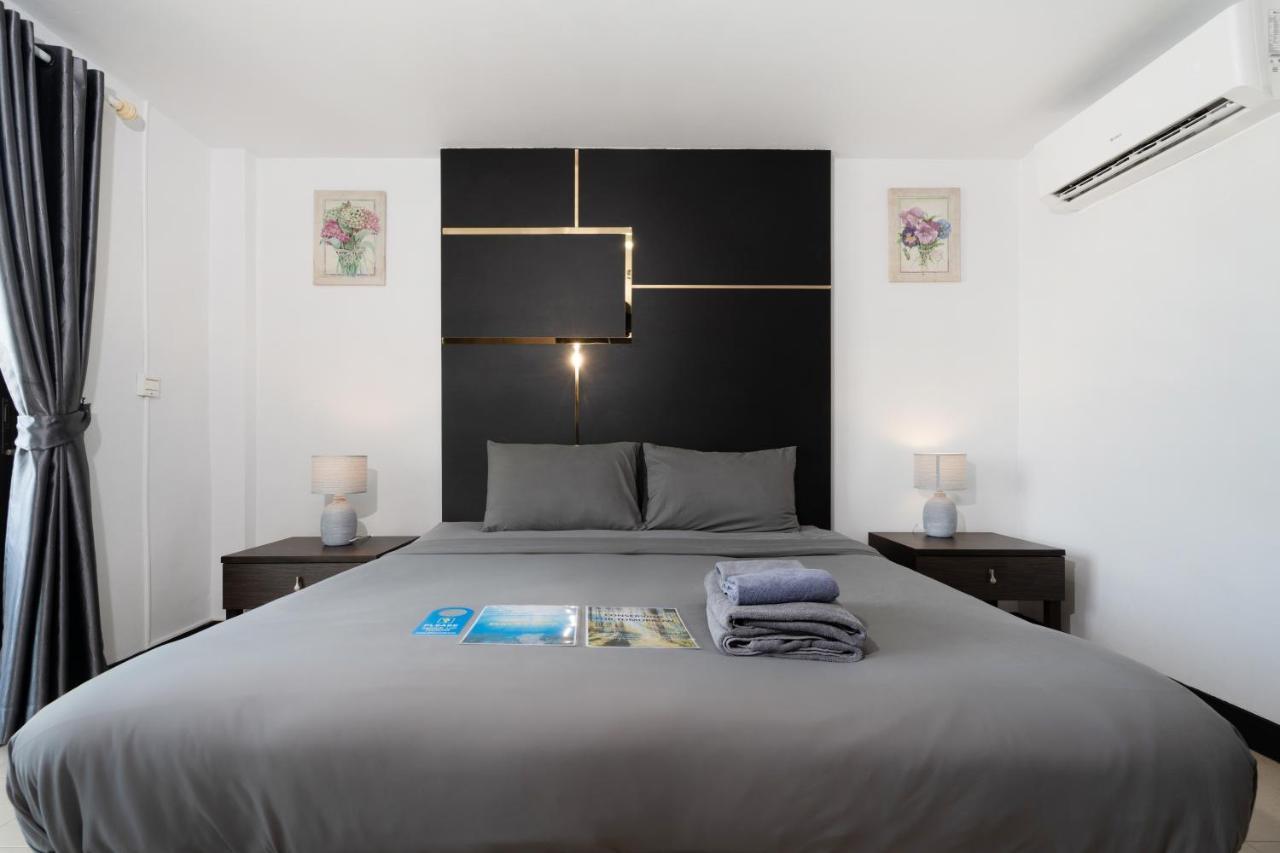 Black Pantera Hostel Patong Екстер'єр фото
