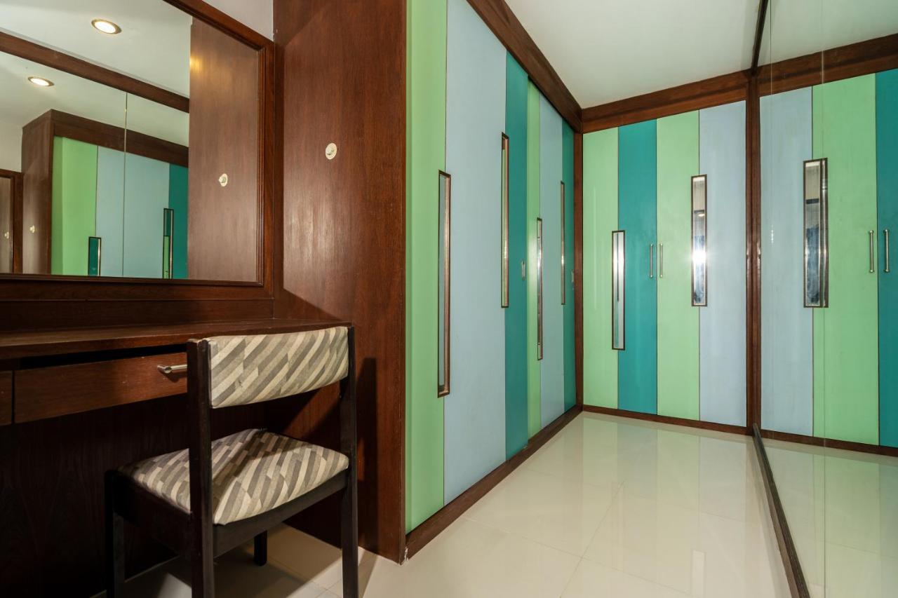 Black Pantera Hostel Patong Екстер'єр фото
